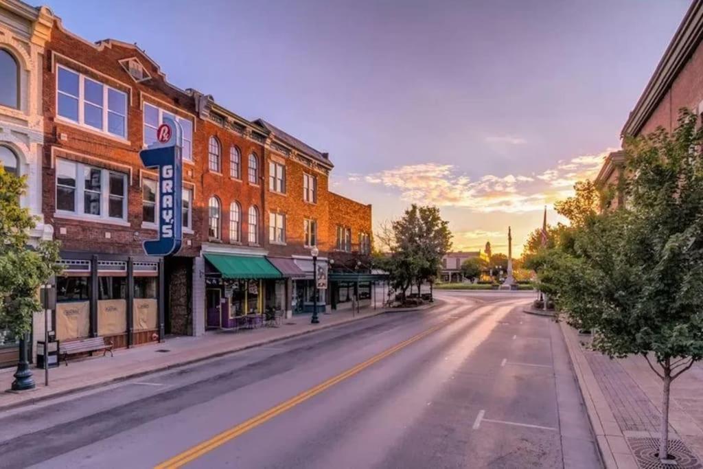 New! Highland House Of Historic Downtown Franklin Hotell Exteriör bild